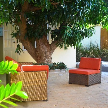 Homey Vacation And Carrental Willemstad Eksteriør bilde